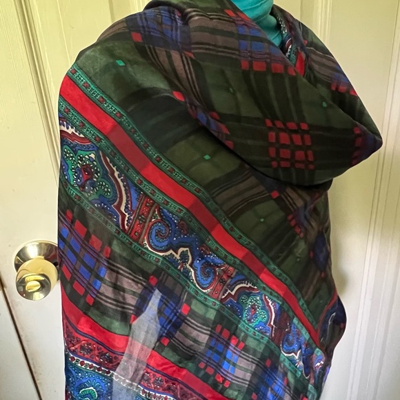 YvesSaintLaurent 100% Silk/Shawl. Multicolor. Made in Italy. - Picture 10 of 16